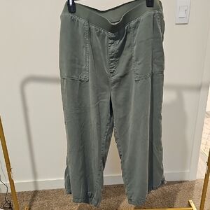 St. John's Bay Olive Cargo Pants